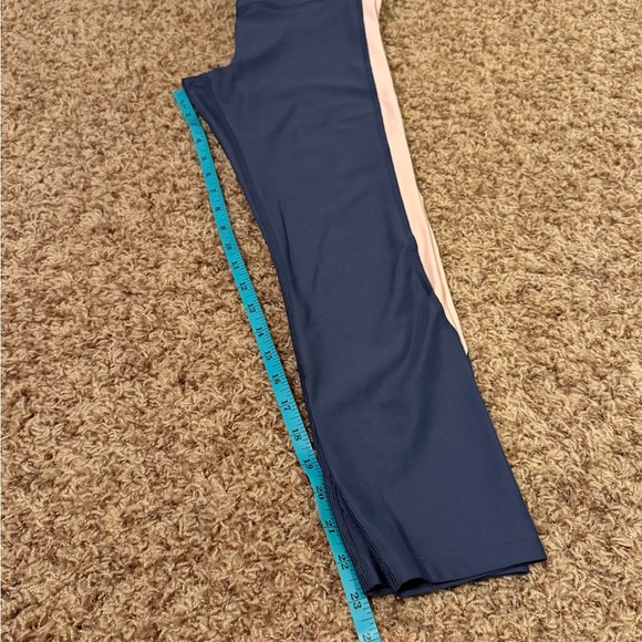 Under Armour HeatGear Compression Leggings size medium - Picture 4 of 4